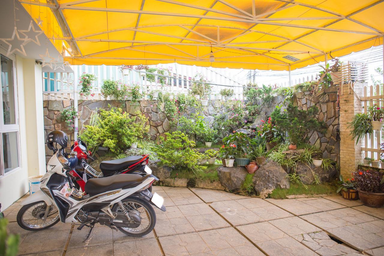 Akina House Hotell Dalat Eksteriør bilde